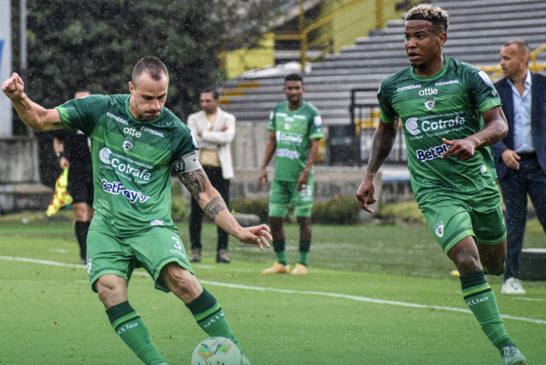 Bucaramanga sigue en racha ganadora y Equidad no levanta cabeza